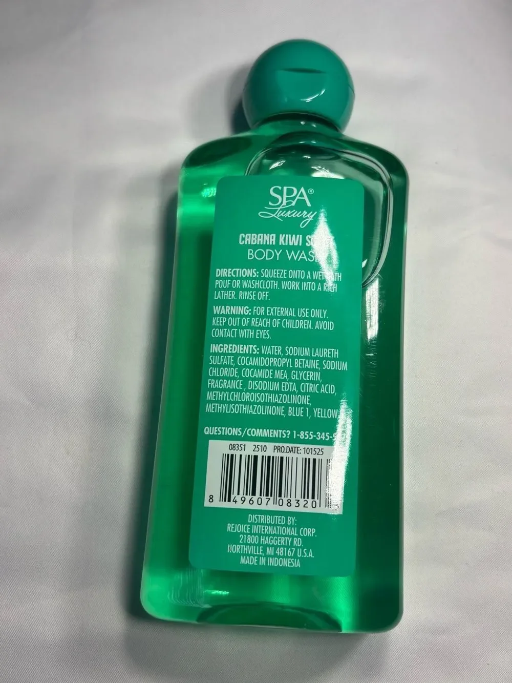 4 New Cabana Kiwi Body Care Set - Green